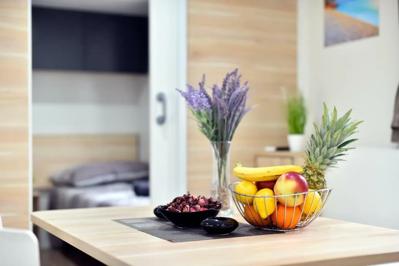 Mobile Home Meeli Biograd Na Moru Village de vacances